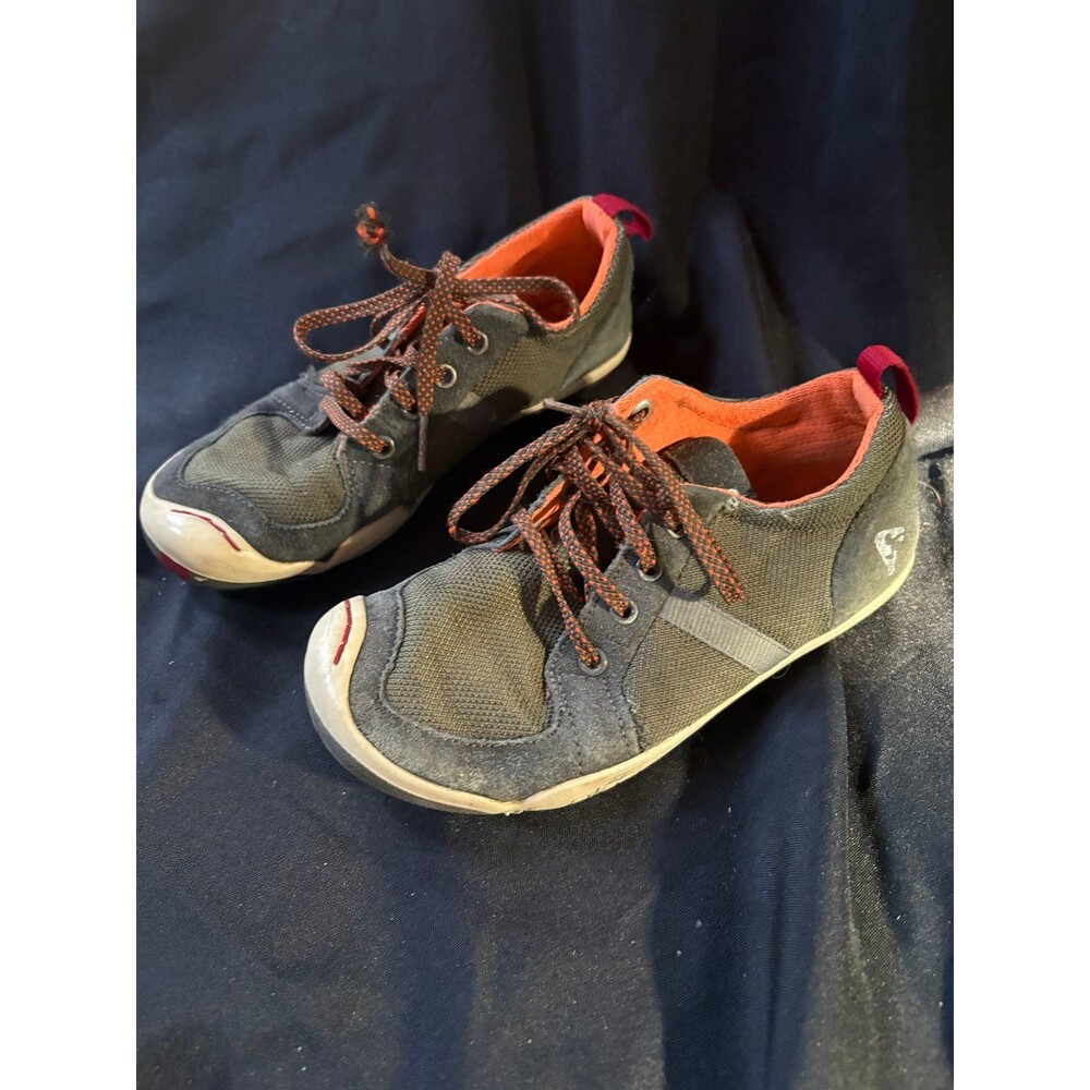 Plae boys size 1.5 green and orange shoes sneakers